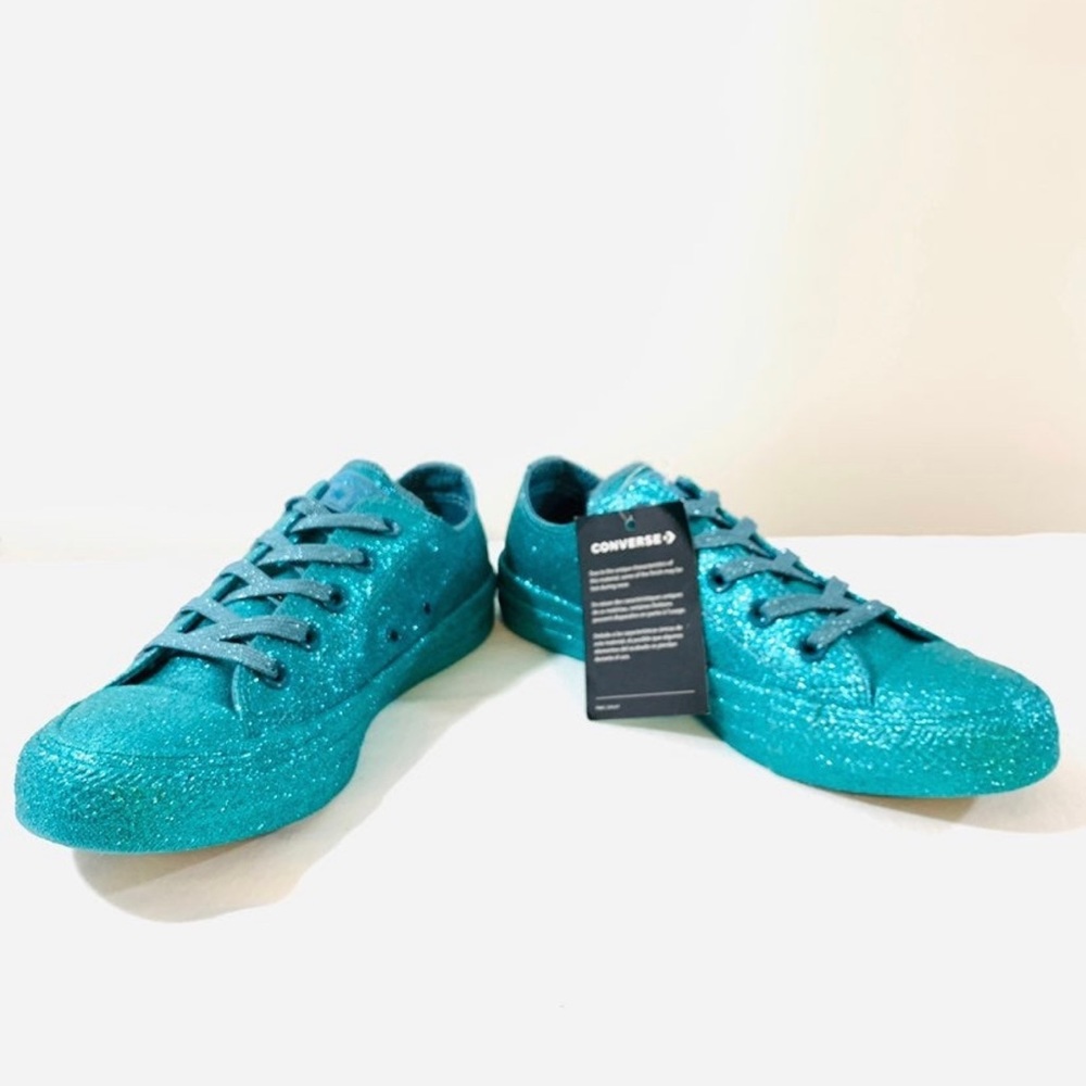 Converse - Picture 3 of 7